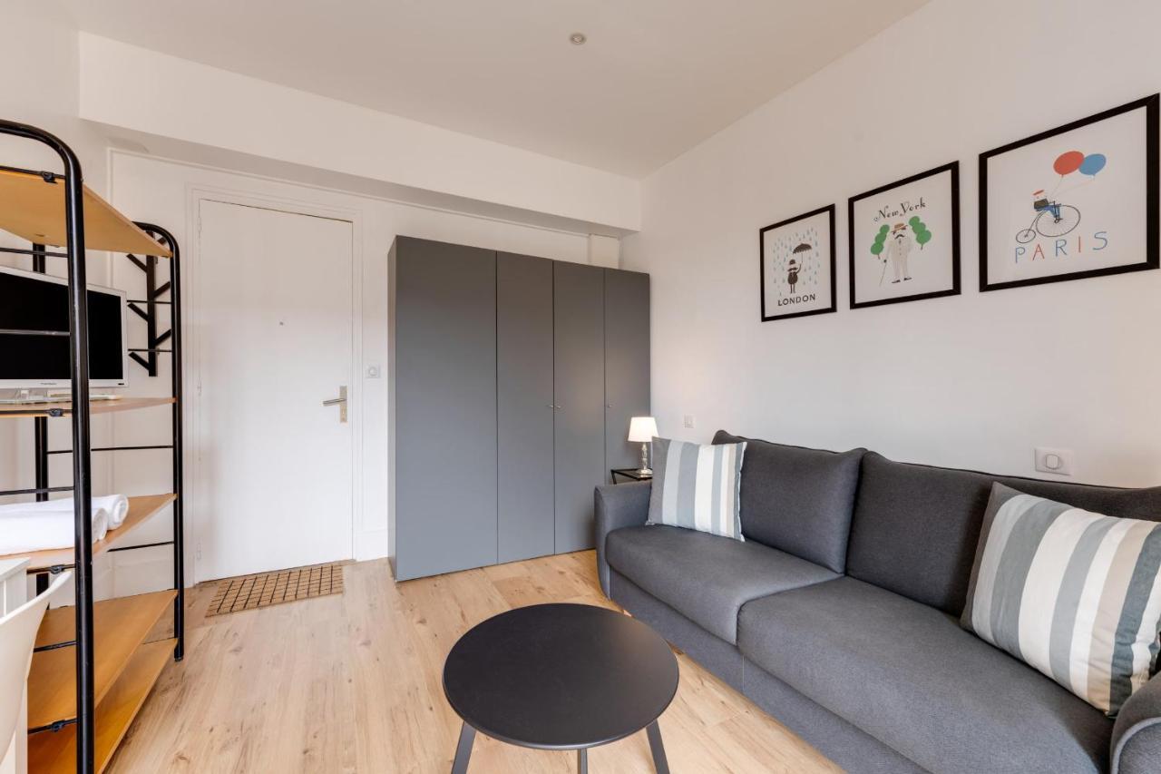 Le Mont Blanc - Charming T1 Ideal For 2 People With Balcony Annecy Bagian luar foto