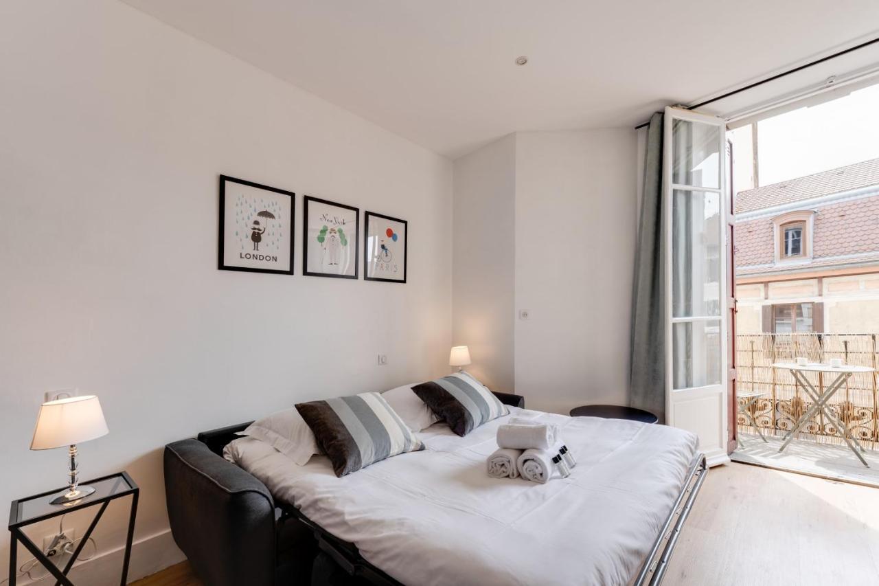 Le Mont Blanc - Charming T1 Ideal For 2 People With Balcony Annecy Bagian luar foto